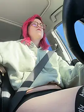 winestaindlips online show from February 2026 03:19:01 PM