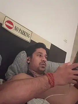 Jhonneeey online show from December 2025 12:48:02 AM