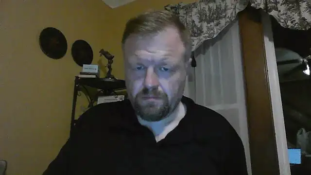 Snapshot of TheOneDonShaun chatting on December 2025 06:31:02 AM TheOneDonShaun online show from December 2025 06:31:02 AM