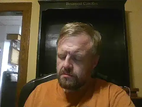 Snapshot of TheOneDonShaun chatting on May 2026 02:40:02 AM TheOneDonShaun online show from May 2026 02:40:02 AM