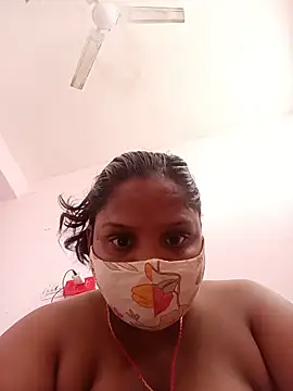 Snapshot of CUTE-LOVE-SWEETS chatting on May 2026 04:07:01 AM CUTE-LOVE-SWEETS online show from May 2026 04:07:01 AM
