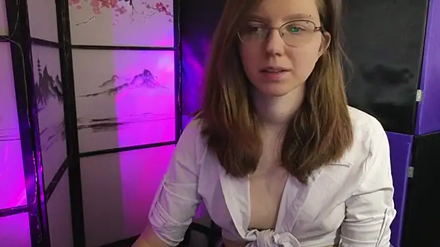 Snapshot of scarlettsrose chatting on May 2026 12:24:01 PM scarlettsrose online show from May 2026 12:24:01 PM