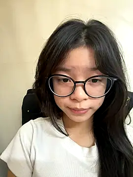 Snapshot of mau155_ chatting on November 2025 01:17:02 PM mau155 online show from November 2025 01:17:02 PM