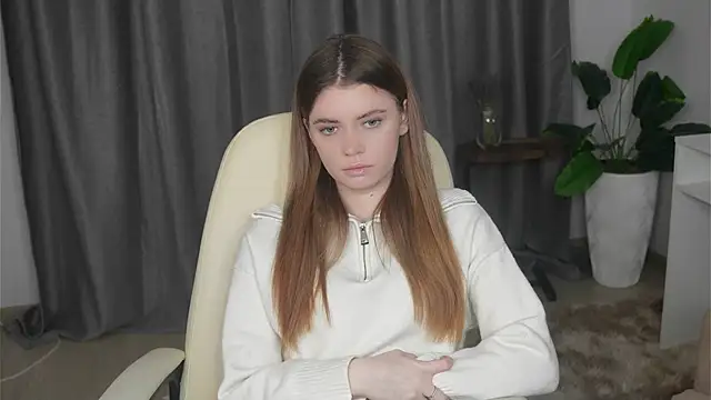 Snapshot of AngelesBenitz chatting on November 2025 02:21:01 PM AngelesBenitz online show from November 2025 02:21:01 PM