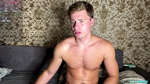 Maxhornyblondieman online show from July 2026 07:39:01 PM