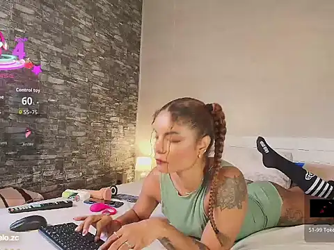 Snapshot of carameloo_95 chatting on December 2025 10:09:02 AM carameloo 95 online show from December 2025 10:09:02 AM