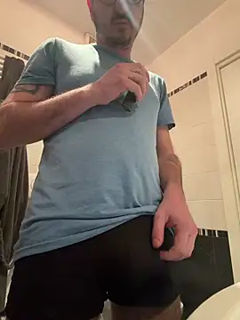 Snapshot of Marcofun18 chatting on February 2026 08:57:02 AM Marcofun18 online show from February 2026 08:57:02 AM