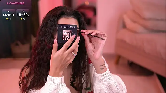 Snapshot of LuvCaprice chatting on November 2025 05:30:02 AM LuvCaprice online show from November 2025 05:30:02 AM