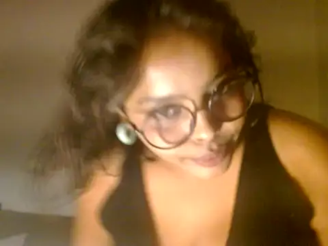 raveena hot online show from December 2025 10:57:01 AM