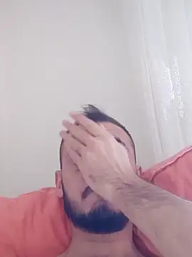 Snapshot of berkkderlerr chatting on November 2025 08:28:01 AM berkkderlerr online show from November 2025 08:28:01 AM