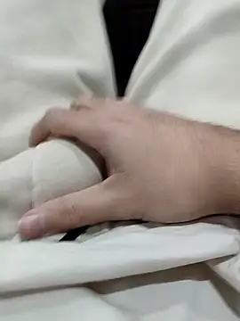 Snapshot of berkkderlerr chatting on January 2026 04:00:02 PM berkkderlerr online show from January 2026 04:00:02 PM