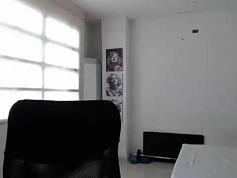 Snapshot of Annie_Cervantez chatting on January 2026 03:28:01 PM Annie Cervantez online show from January 2026 03:28:01 PM