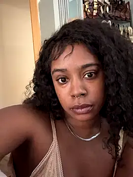 Snapshot of mochabayyxx chatting on November 2025 05:08:01 PM mochabayyxx online show from November 2025 05:08:01 PM