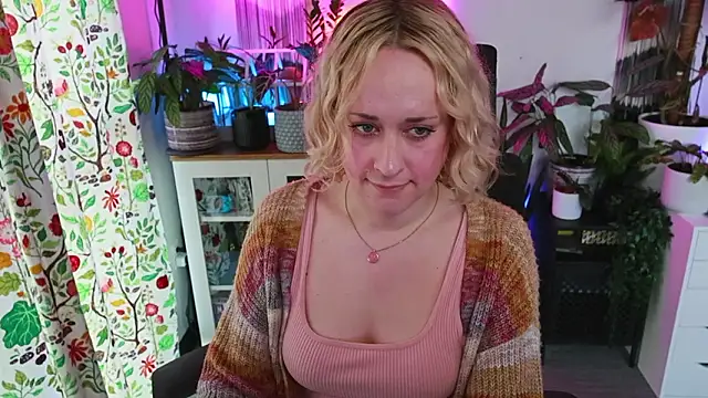 Snapshot of xzoeyryanx chatting on February 2026 06:45:01 PM xzoeyryanx online show from February 2026 06:45:01 PM