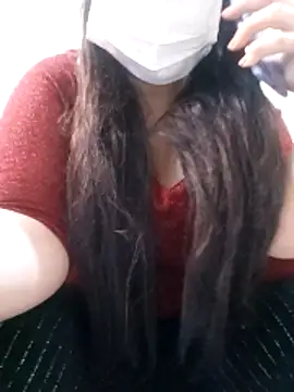 Snapshot of fati35flou chatting on January 2026 11:47:01 AM fati35flou online show from January 2026 11:47:01 AM