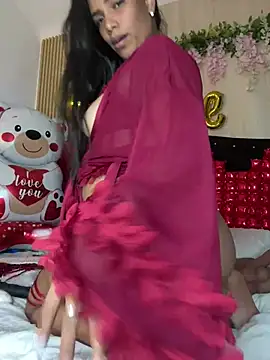 Snapshot of ArielleMillerr- chatting on February 2026 05:32:01 PM ArielleMillerr- online show from February 2026 05:32:01 PM