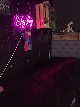 Shy-Ivy online show from April 2026 09:52:01 PM