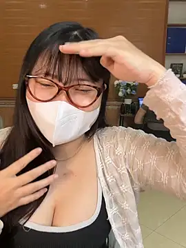 Snapshot of hide_from_colleagues chatting on February 2026 02:55:02 AM hide from colleagues online show from February 2026 02:55:02 AM