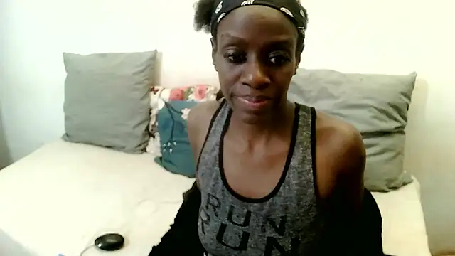 BrunetteNaomi8 online show from May 2026 03:07:02 PM