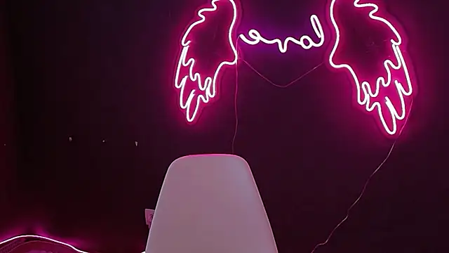 Snapshot of _shy_angel chatting on November 2025 11:43:02 AM shy angel online show from November 2025 11:43:02 AM