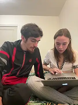 Snapshot of DuoDesir1 chatting on February 2026 07:32:01 PM DuoDesir1 online show from February 2026 07:32:01 PM