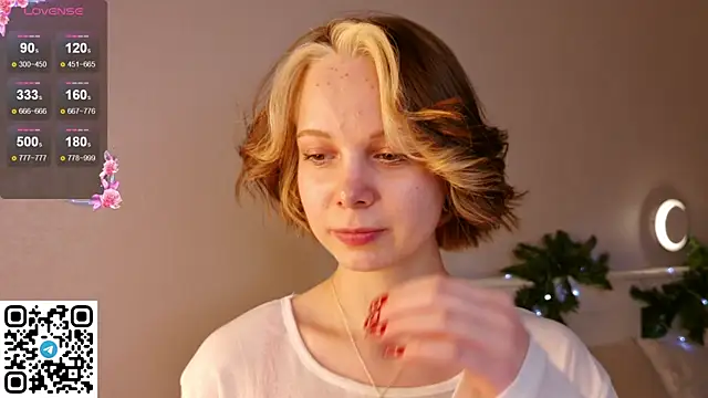 Snapshot of UmbraVelour chatting on January 2026 02:10:01 PM UmbraVelour online show from January 2026 02:10:01 PM