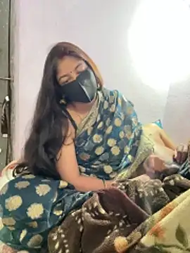 cutestpearl online show from December 2025 04:47:01 PM