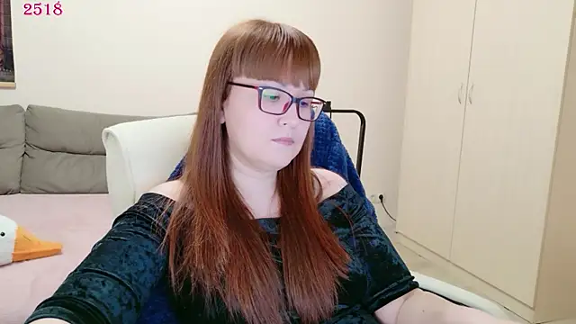 Foxy-lady online show from April 2026 05:30:01 PM