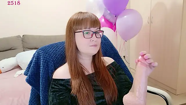 Foxy-lady online show from May 2026 06:09:01 PM