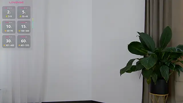 Snapshot of NicoletteBean chatting on March 2026 07:01:02 AM NicoletteBean online show from March 2026 07:01:02 AM