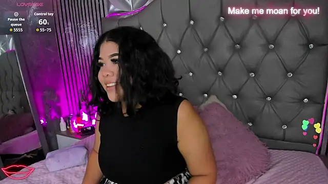 Amanda Mooree online show from May 2026 03:46:01 AM