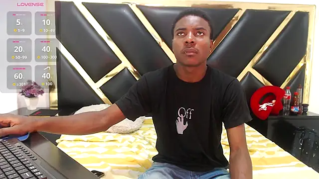 Snapshot of NoahJhonson69 chatting on January 2026 07:06:02 PM NoahJhonson69 online show from January 2026 07:06:02 PM