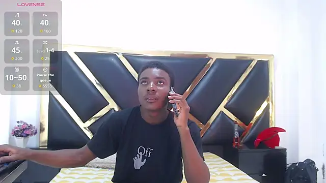 Snapshot of NoahJhonson69 chatting on January 2026 07:05:02 PM NoahJhonson69 online show from January 2026 07:05:02 PM