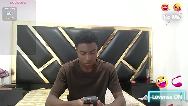 Snapshot of NoahJhonson69 chatting on January 2026 06:02:02 PM NoahJhonson69 online show from January 2026 06:02:02 PM