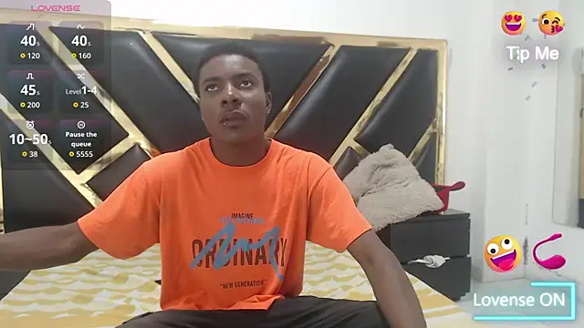 Snapshot of NoahJhonson69 chatting on January 2026 07:07:02 PM NoahJhonson69 online show from January 2026 07:07:02 PM