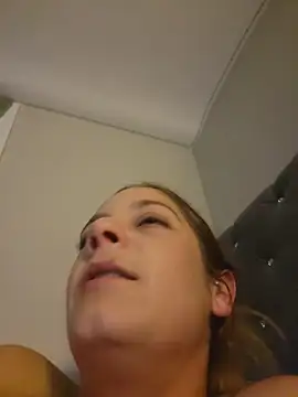 Drowning667 online show from November 2025 05:28:02 AM