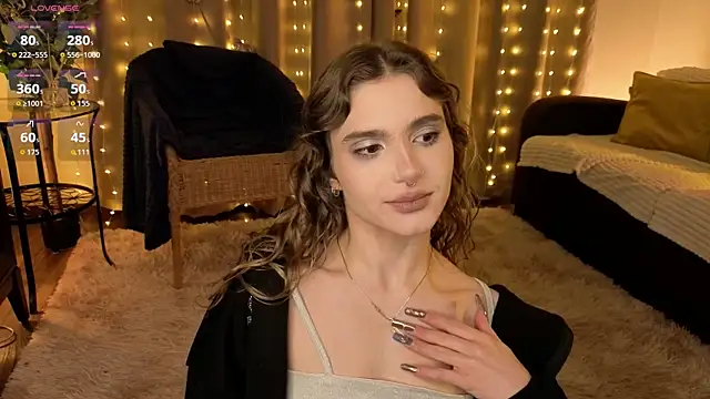 Snapshot of RozanneJordan chatting on February 2026 05:11:01 PM RozanneJordan online show from February 2026 05:11:01 PM