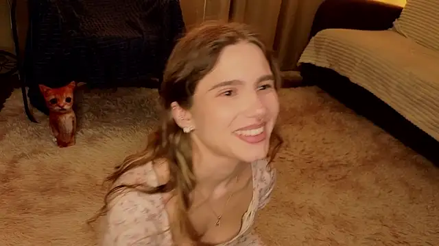Snapshot of RozanneJordan chatting on May 2026 05:07:02 PM RozanneJordan online show from May 2026 05:07:02 PM