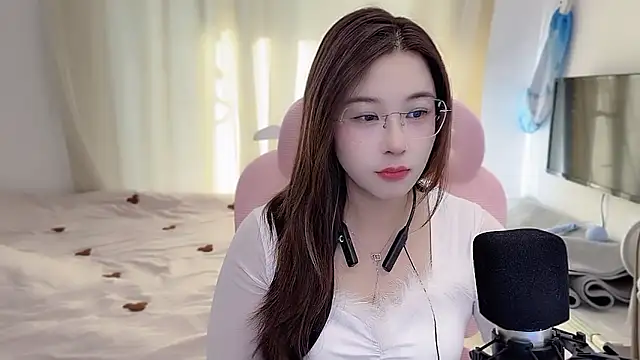 Snapshot of TTtia_ chatting on January 2026 01:19:01 AM TTtia online show from January 2026 01:19:01 AM