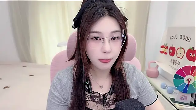 TTtia  online show from April 2026 03:33:02 AM