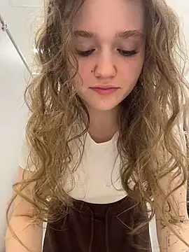 RussianWoman online show from April 2026 03:21:01 AM