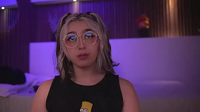 Snapshot of GabyRose9 chatting on February 2026 08:18:01 PM GabyRose9 online show from February 2026 08:18:01 PM