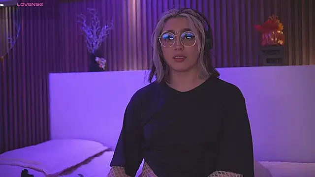 Snapshot of GabyRose9 chatting on February 2026 08:03:02 PM GabyRose9 online show from February 2026 08:03:02 PM