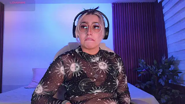 Snapshot of GabyRose9 chatting on February 2026 08:09:02 PM GabyRose9 online show from February 2026 08:09:02 PM