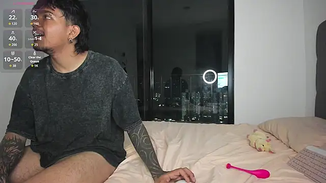 Snapshot of tessa__evans chatting on April 2026 12:11:02 AM tessa evans online show from April 2026 12:11:02 AM