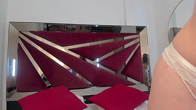 Snapshot of MarieTaylor_ chatting on November 2025 06:07:01 PM MarieTaylor online show from November 2025 06:07:01 PM