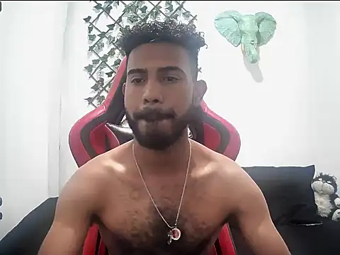 alberthot11 online show from November 2025 09:47:01 PM