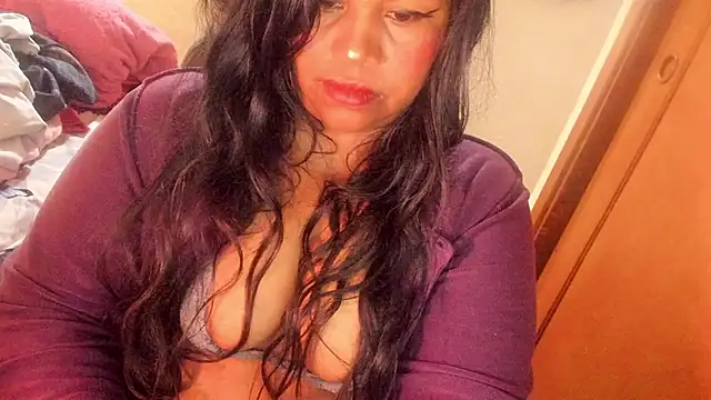 ebonycamelia online show from June 2026 07:28:02 PM
