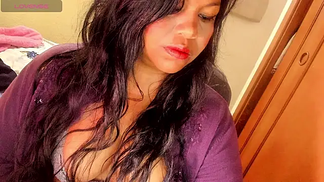 ebonycamelia online show from July 2026 12:07:01 PM
