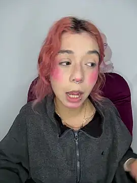 Valen-Foxx1 online show from April 2026 06:18:02 AM